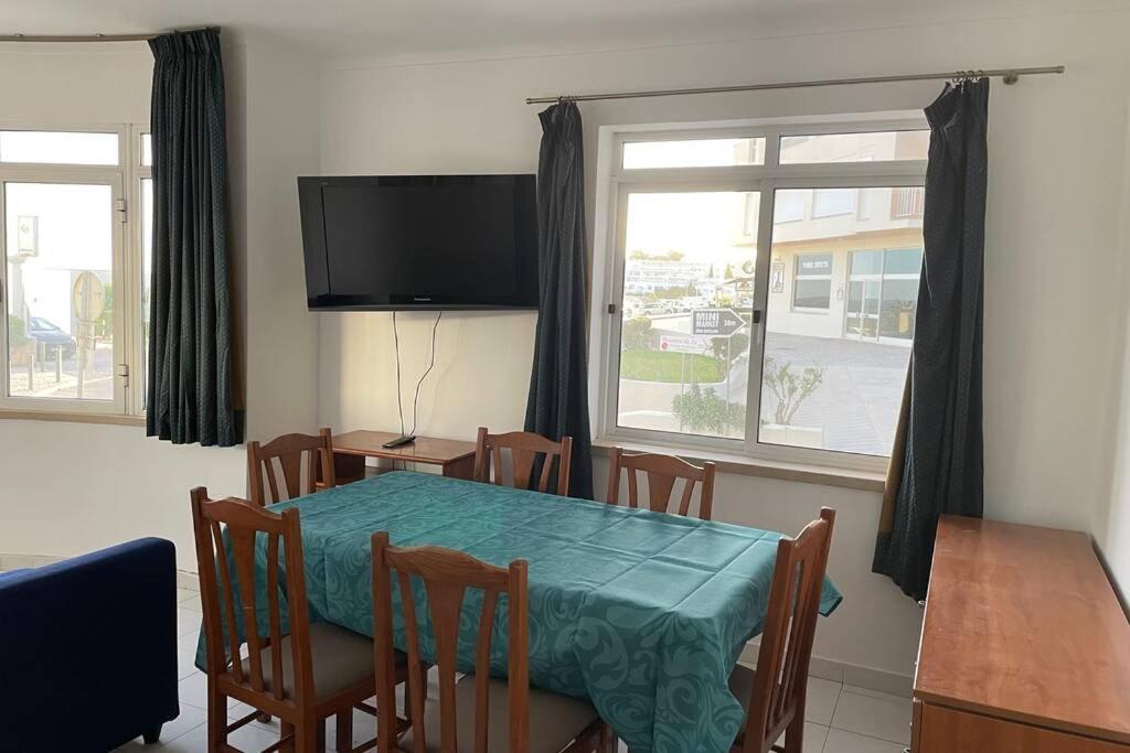 Blue - Beachfront Apartment Armacao de Pera Bagian luar foto