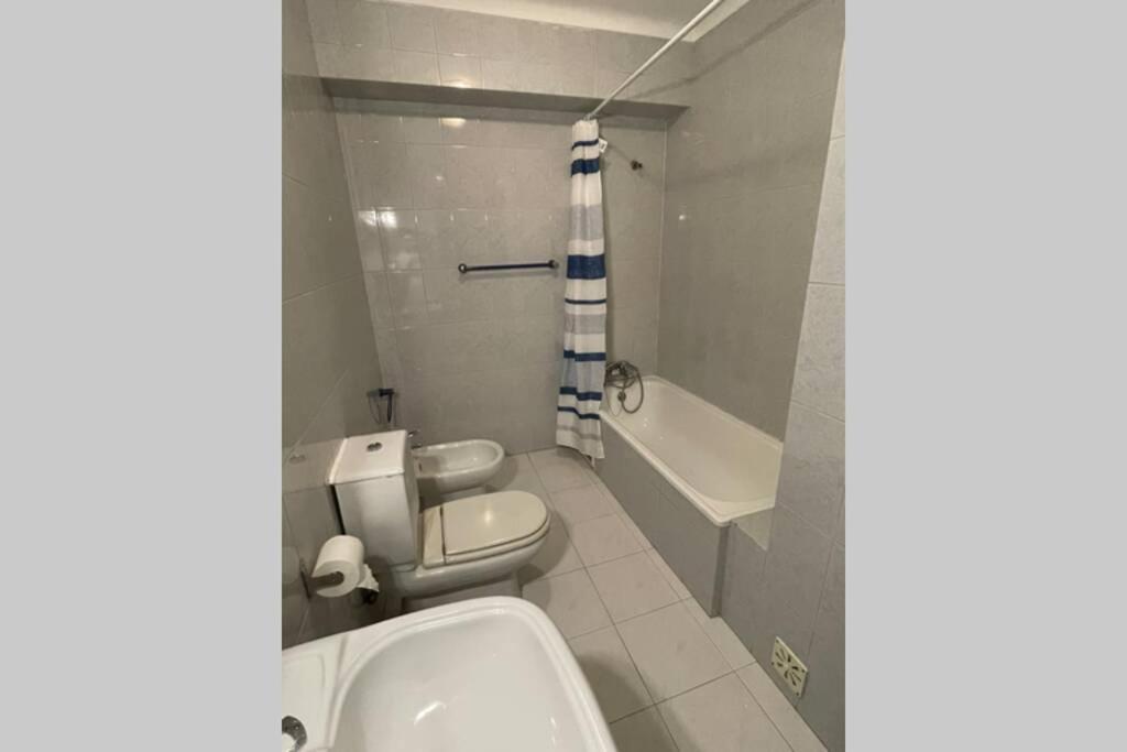 Blue - Beachfront Apartment Armacao de Pera Bagian luar foto